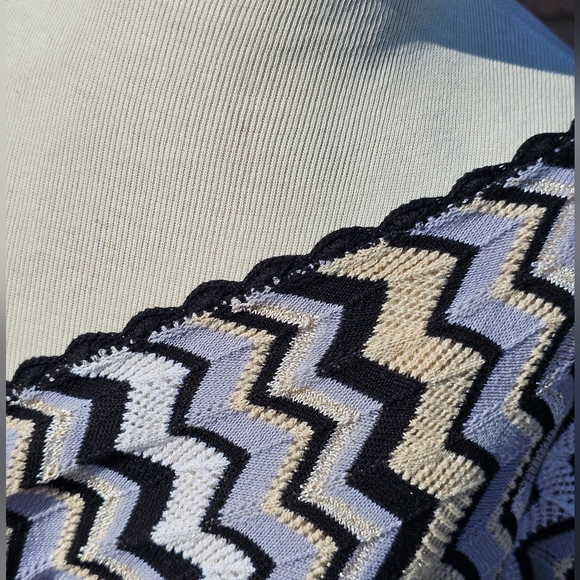 Minnie Rose chevron knit poncho - Picture 3 of 7